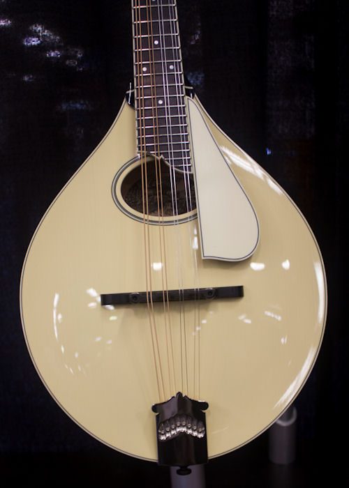 Collings White A