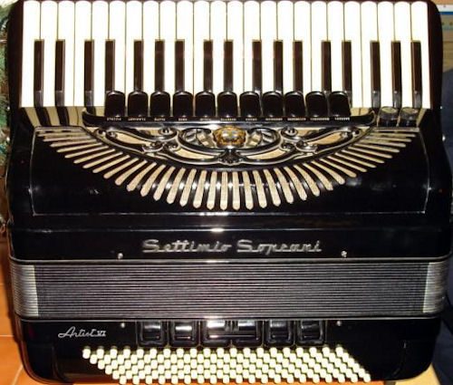 Settino Soprani accordion